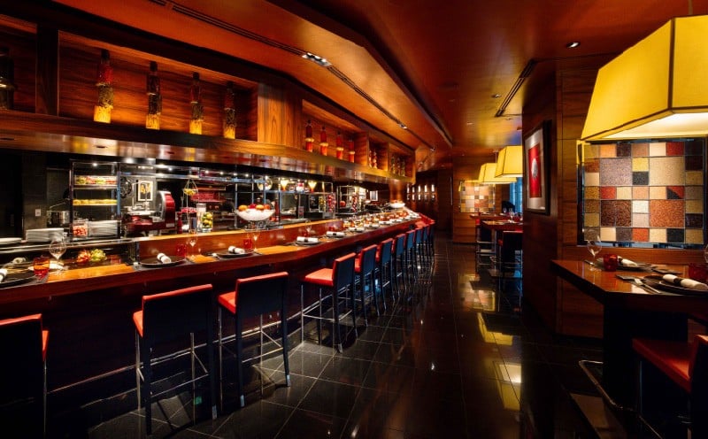 
                  ラトリエ ドゥ ジョエル・ロブションお食事券10,000円分～30,000円分  |  東京 六本木 レストラン フランス料理 ランチ ディナー 体験型 チケット 利用券 ギフト 贈り物
                