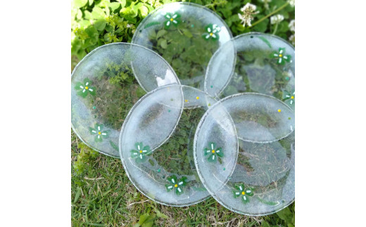 ガラス クローバー小皿5枚セット【ガラス皿 小皿 セット デザート フルーツ ケーキ 果物 アイス 透明感 四つ葉 幸福 お祝い プレゼント】K003099