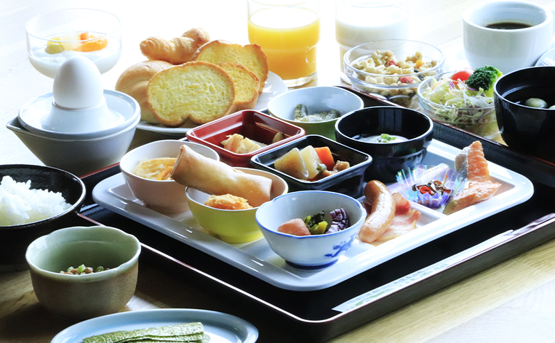 湯元 凌雲閣 ペア 【1泊朝食付】宿泊 スノーシュー トレッキング 体験 セット 北海道 上富良野 十勝岳 スノー アクティビティ