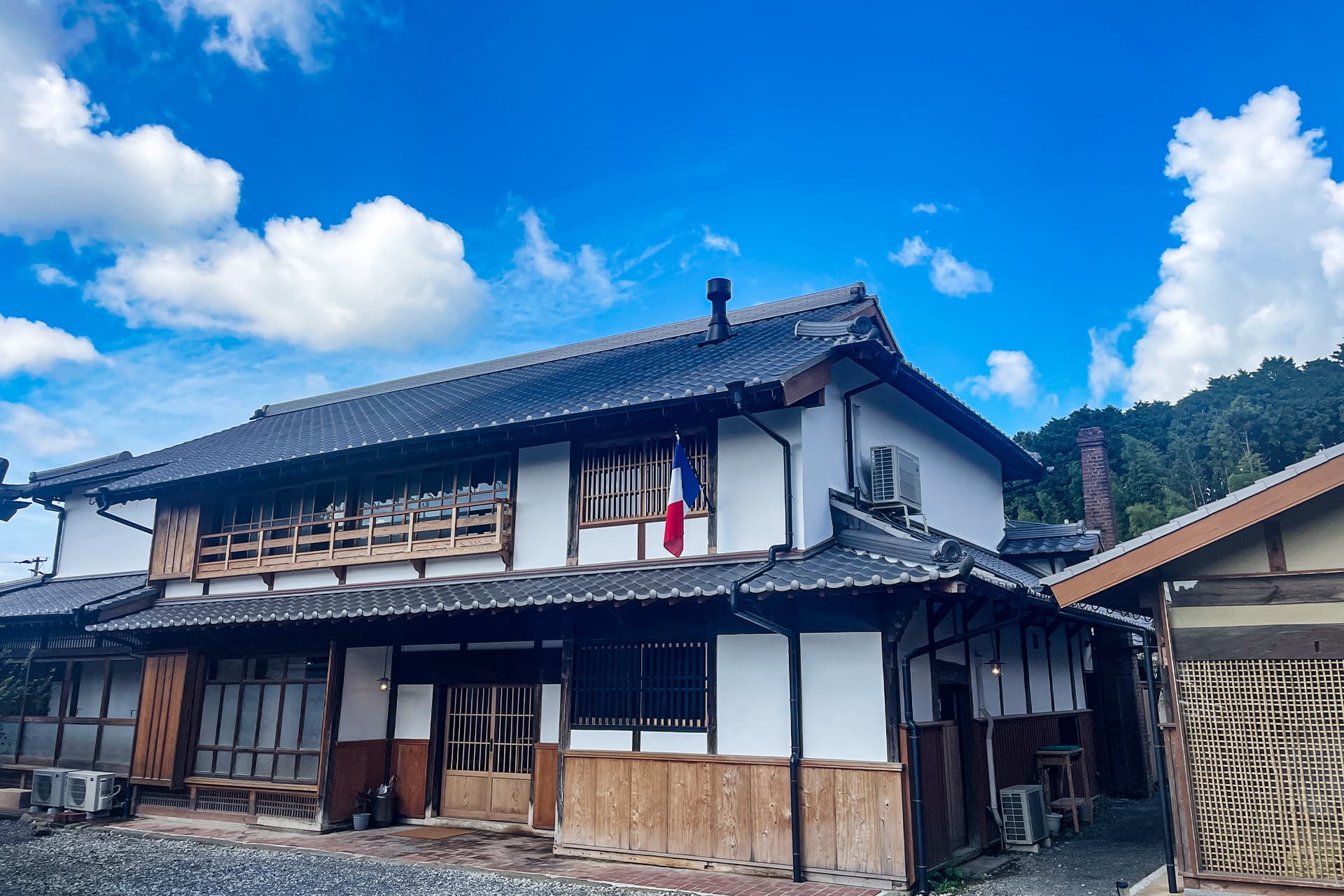 泊まれるフレンチレストラン　「オーベルジュ　キャトル・セゾン・宗像」ペア宿泊券【Common Future＆Ｃo.株式会社】_HA1619