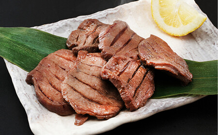 仙台名物 厚切り牛たん塩味 8mm 1,000g（500g×2P）