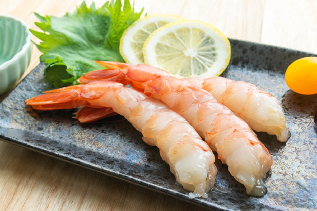 甘ーい！お手軽！日本海産 甘えび むき身 20尾×3パック 刺身用　魚介類 甲殻類 海の幸 刺身 冷凍 甘えび ふるさと納税 えび 甘エビ 海老 えび エビ アマエビ あまえび 甘海老 生食 刺身 冷凍 国産 YK00180