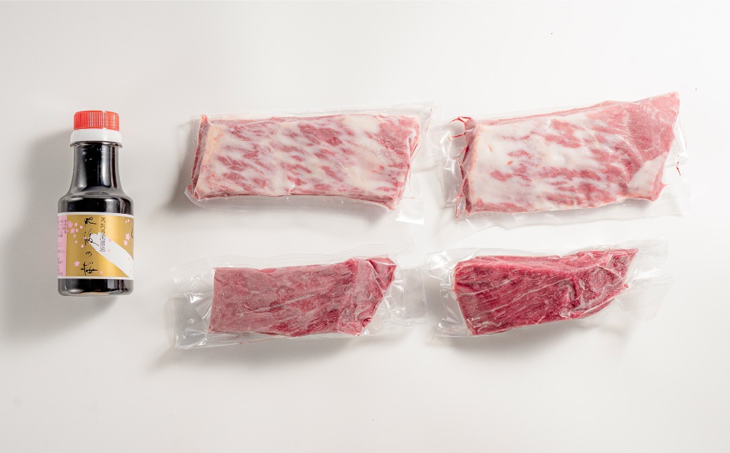 【桜屋】 赤身 霜降り 馬刺し 食べ比べ （各300g） 計600g （専用醤油付き 150ml×1本）