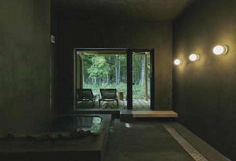 9008.TAPKOP （タップコップ）敷地面積約9000坪の広大な敷地を1日1組限定で貸切できるプライベートヴィラ　ふるさと納税宿泊券2名様 2食付き（コース料理）x 連泊プラン　宿泊券