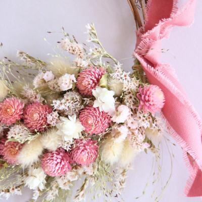 ふるさと納税 茅野市 信州八ヶ岳の麓から贈るドライフラワーリース Sハーフ(ピンク) |  | 02