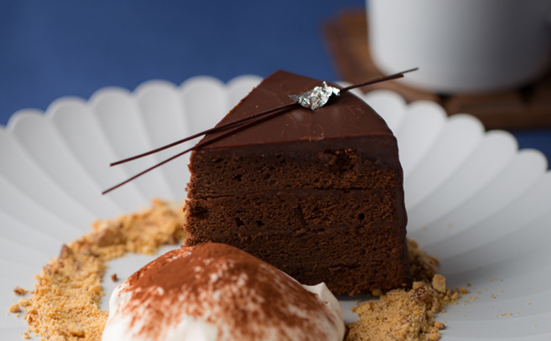 〈ATELIER CHOCOLAT ENTRE〉ザッハトルテ【配送不可：離島】