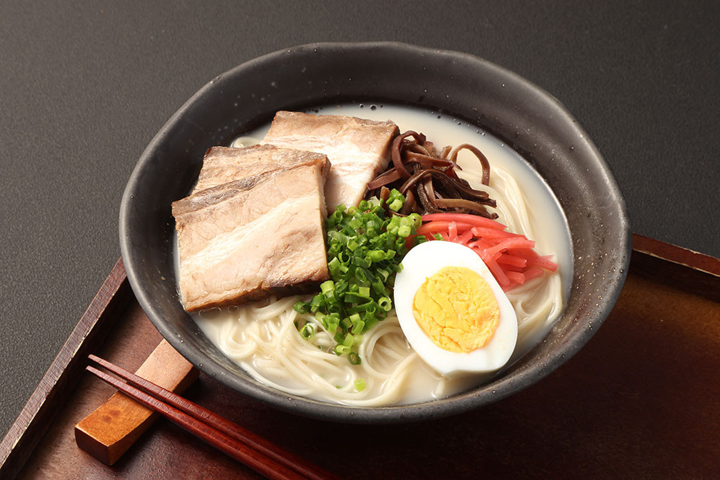 
            とんこつラーメン 6食 ラーメン 豚骨 とんこつ 袋ラーメン
          