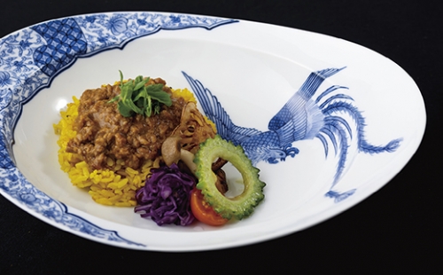 G225p 〈嘉久正窯〉みかわちカレー皿(鳳凰)