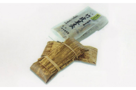 ＜竹の香り感じるすっきりした甘さ＞竹皮羊羹 5本入り【池田屋】 和菓子 銘菓 スイーツ 餡子 あんこ あずき 羊羹 ようかん 竹 ご当地 昔ながら 甘さ控えめ お土産 ギフト プレゼント 贈答用 送料
