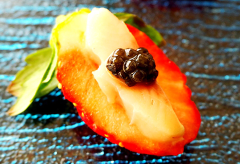 【定期便】【桐箱入り】【ギフト】【6ヶ月 10g×6回】HEIKE CAVIAR 椎葉産 キャビア 120ｇ 【宮崎県 椎葉村】 チョウザメ 【世界三大珍味×日本三大秘境】