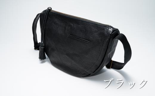 【ブラック】半月型ショルダー ヌメゴート |  職人 手作業 上質 ギフト お祝い お洒落 革職人会山羊革 ゴート革 バッグ 革 ショルダーバッグ プレゼント 3色 カーキ オレンジ ブラック 使いやすい 便利 おしゃれ 楽 革バッグ 革製品 女性 男性 シンプル 山羊革 山羊 革 男女兼用 カラー 澤村バック 埼玉県 草加市