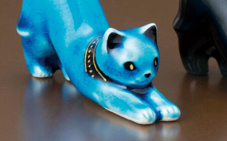 【美濃焼】 青色ミニオーナメント 「青猫・黒猫」 （一対）   多治見市/幸兵衛窯 オブジェ 置物[TAI036]