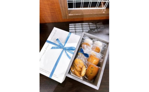 
            焼き菓子詰め合わせ９点入り
          