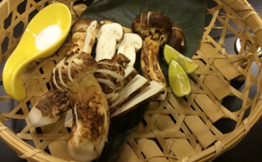 岩手県産 天然松茸 約130g 北三陸 国産 厳選