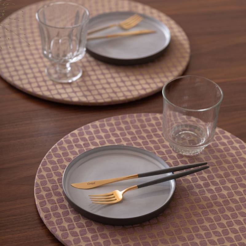 丸形ランチョンマット Calm Round Luncheon mat／カルム プレイスマットあり プラム【大阪 泉佐野 大阪府 泉佐野市】