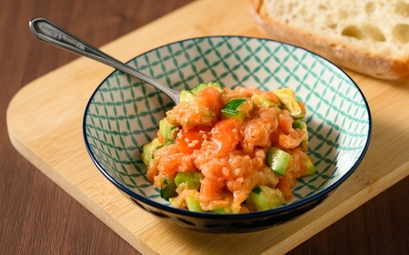 【県水の熟成まぐろ】漁師作りプレミアム、熟成サーモンたたき、まぐろカマ煮詰め合わせセット（まぐろたたき、サーモンたたき各500g×1、まぐろカマ煮2個入り×2） | 高品質 鮪 まぐろ 脂 たたき ま