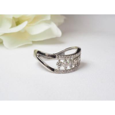 ふるさと納税 甲府市 PT900 0.50ctグラデーションダイヤモンドリング8664 |  | 01