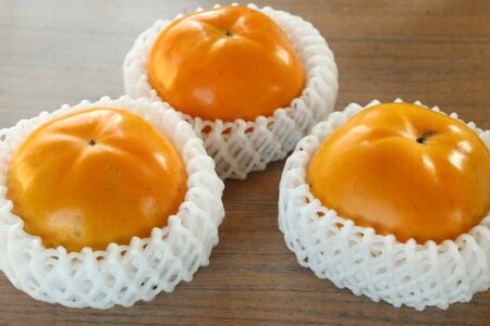 太秋柿 12玉入り 約4~4.8 kg 甘柿 かき