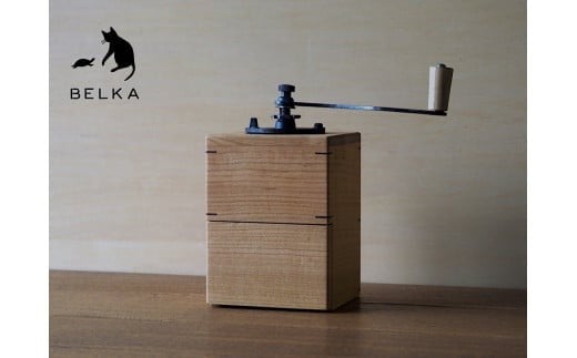 
            国産山桜のコーヒーミル 手打ちアイアンハンドル≪出荷時期：受注後5ケ月ほどで出荷予定≫ | 国産 山桜 コーヒーミル ミル コーヒー 珈琲 コーヒー豆 手打ちアイアンハンドル 長野県 塩尻市
          