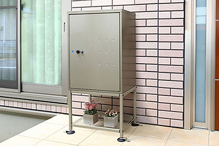 [グリーンライフ] 大容量で戸建てにも好評 鍵付宅配ボックス＆架台セット【070P001】