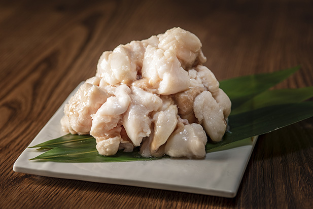 「おおやま」博多もつ鍋(みそ味/3人前) 吉富町/株式会社吉浦コーポレーション [BGAD017]