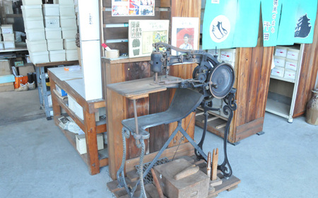No.373-07 市松（赤）（女性用：23.5cm）