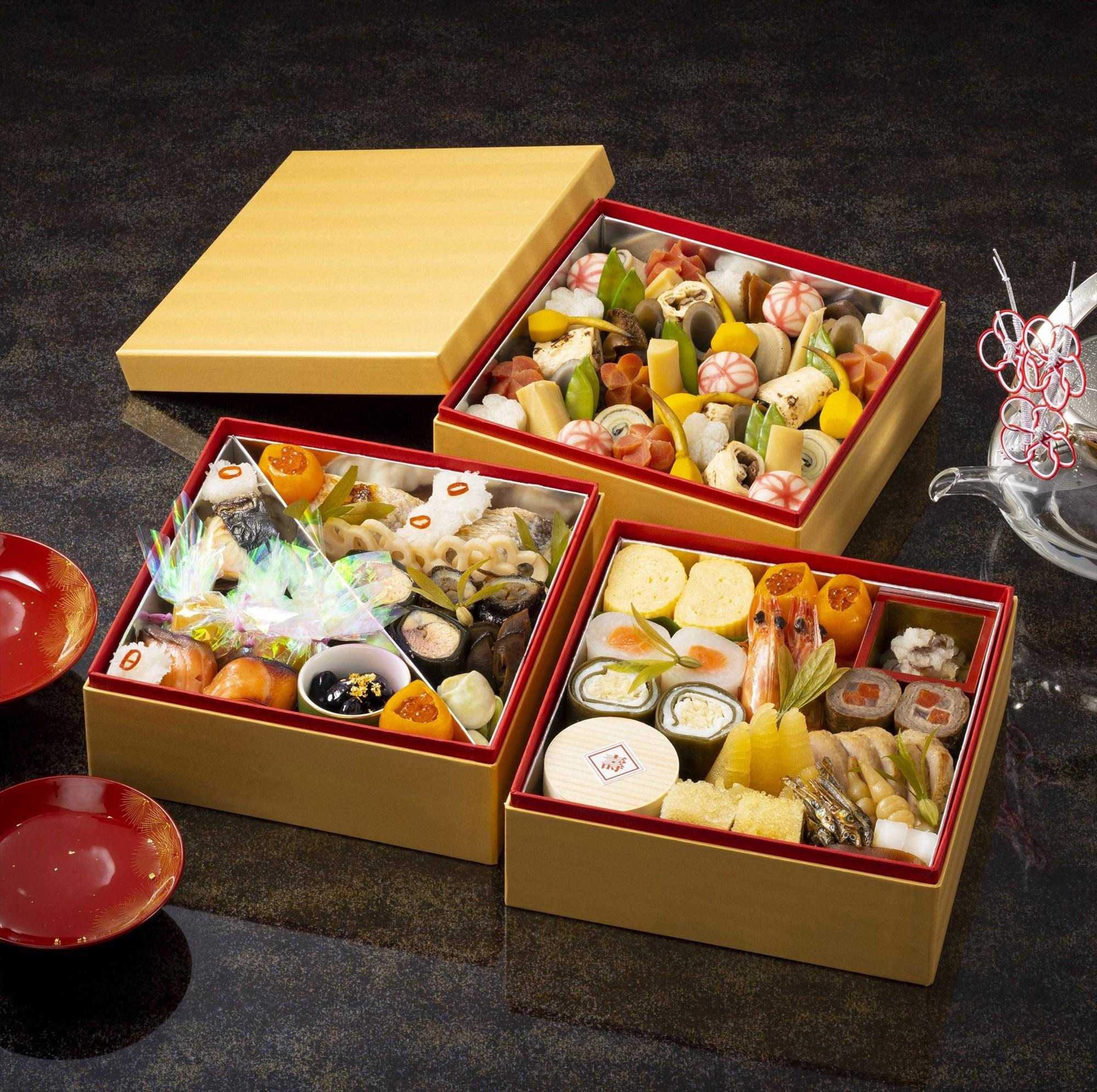 香川讃岐の地で79年の歴史。料亭二蝶のおせち料理「祝」三段 4～5人前 372013_CY013