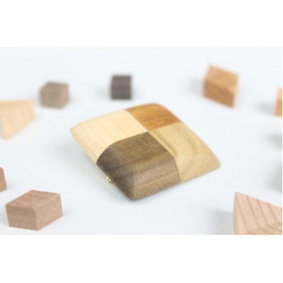 ふるさと納税 日南町 寄木の四角ブローチ |  | 01