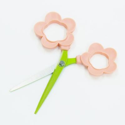 ふるさと納税 関市 【ペン立て付きはさみ】coconeフラワー ピンク 〜はさみ ニッケン刃物 インテリア |  | 01