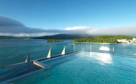 あかん遊久の里鶴雅 レラの館 2名様1室ご利用 1泊2食付き 鶴雅 宿泊券 旅行 北海道 温泉 観光 阿寒 釧路市 旅行 ホテル 旅館 クーポン チケット 予約 父の日 母の日 F4F-2099