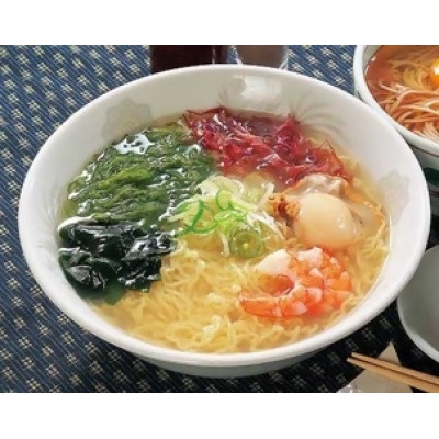 
                  ＜小笠原製麺所＞三陸海の恵み!本格 磯ラーメン 1食(特製スープ・わかめ・ふのり付)【1758256】
                