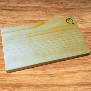 銀杏のまな板 耐水加工 (L37×W22×T2.2cm・上級) 台所 キッチン 調理道具 調理 料理 日用品 銀杏材 銀杏 【opbs002】【くにさき六郷舎】