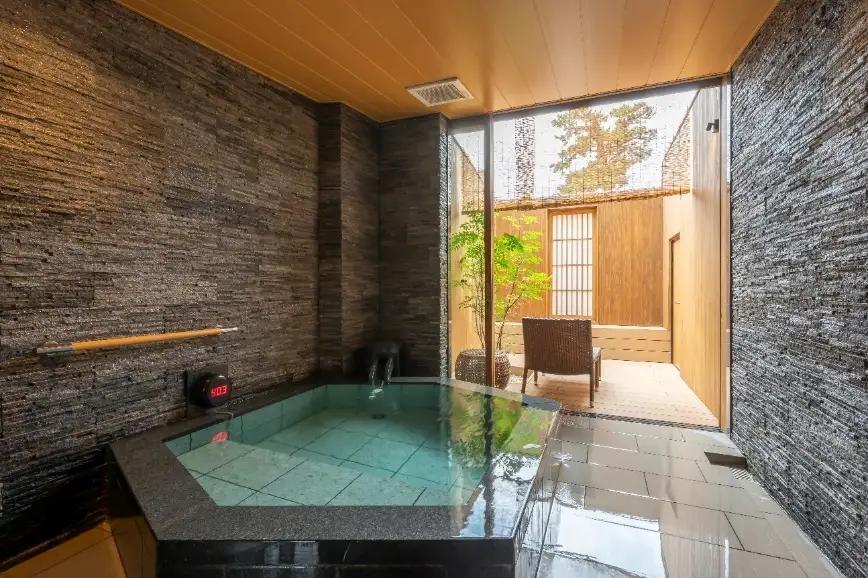 皆生つるや 宿泊券（鶴の恩返し）【30万円分】鳥取県 米子市 旅行 旅行券 宿泊券 割引券 皆生温泉