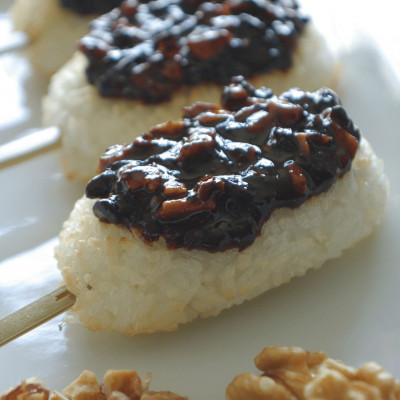 ふるさと納税 西尾市 毎日食べたくなる、無添加かけるみそ5本セット・H053 |  | 01