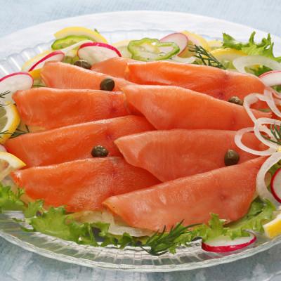 ふるさと納税 石狩市 【佐藤水産】鮭の王様!キングサーモンソフトスモーク　100セット限定 |  | 02