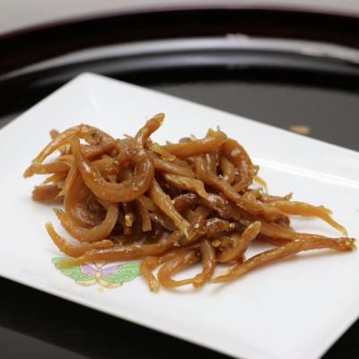 ふるさと納税 四日市市 東海道の名物 創業明治十年の老舗 喜太八時雨本舗の白魚紅梅煮詰合せ |  | 02