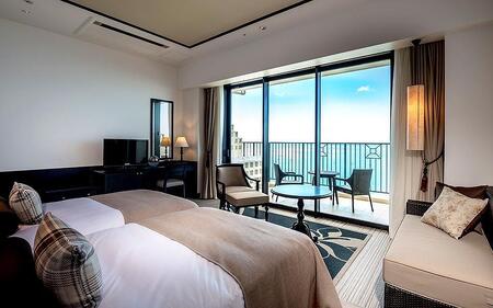 旅行 宿泊利用券 高級宿 ペア宿泊券 スタンダードまたはスーペリア 1室1泊 2名様（朝食・夕食付）｜ホテルモントレ沖縄【宿泊 チケット 人気 おすすめ 恩納村 沖縄 AG009】