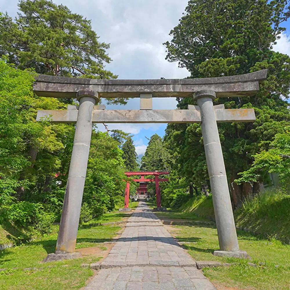 【タクシーでらくらく移動】着地型弘前近郊ゴルフ・観光ツアー 4名様ご招待＜レターパックプラス＞