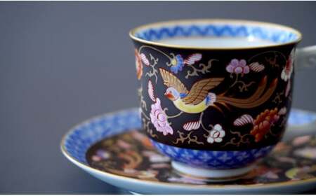 有田焼 渕地黒絵花鳥紋・コーヒー碗皿【香蘭社】食器 うつわ 器 磁器 豪華 華やか 紅茶 コーヒー おもてなし ティータイム A190-22