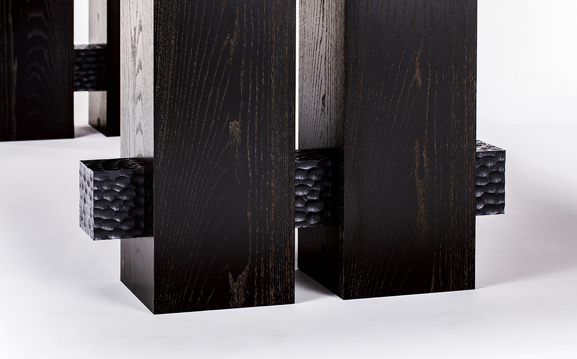 No.1143 Polonaise Dining Table