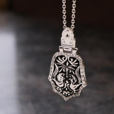 ふるさと納税 山梨県 【Do_goods】古墳時代の造形美　藤ノ木古墳モデル杏葉ネックレス  659-875-W