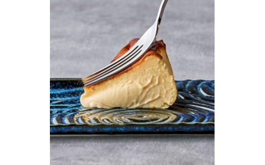 No.040 『隠れ家シェフ手作り』とろけるなめらか食感　Flavor Cake三種セット ／ スイーツ 洋菓子 濃厚 バスク風チーズケーキ 彩たまご 宇治抹茶 ほうじ茶 老舗製茶問屋 山政小山園 化