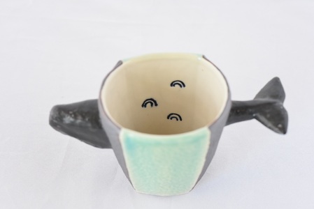 ＜鯨カップ＞(1個)珈琲・お茶・焼酎などお楽しみください！【A-0404-sr】【紫麓窯】