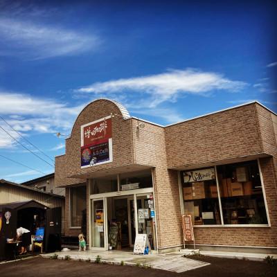 ふるさと納税 韮崎市 【毎月定期便】八ヶ岳南麓自家焙煎珈琲スペシャルティコーヒー200g×4種類/浅〜深煎り【豆】全12回 |  | 03