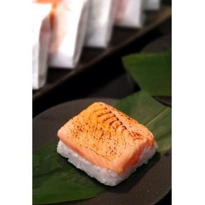 ふるさと納税 魚津市 【急速冷凍品】魚卸問屋はりたやの個包装鱒寿司　炙り12個入 |  | 01