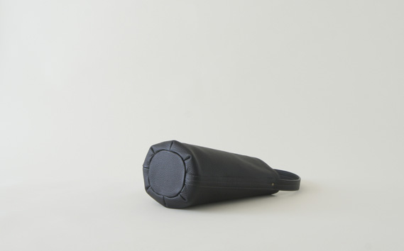 purr（パー） three | SMALL onehandle bag(black)