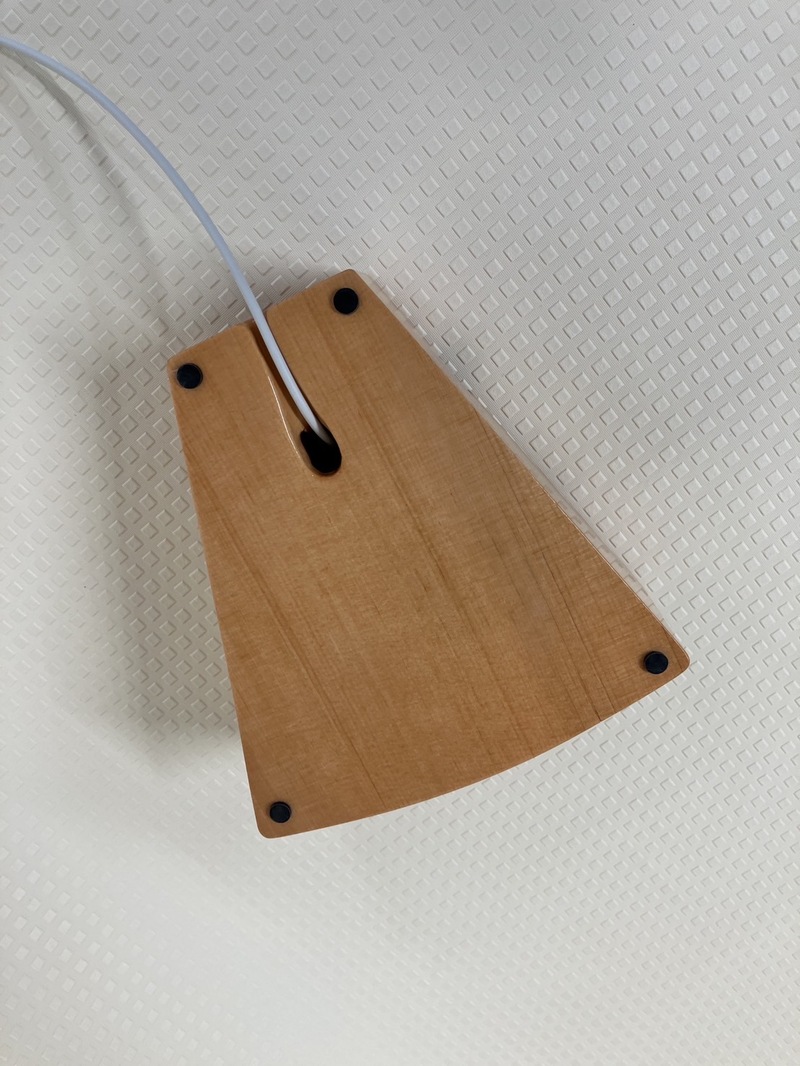 木製iPhoneスタンドスピーカー