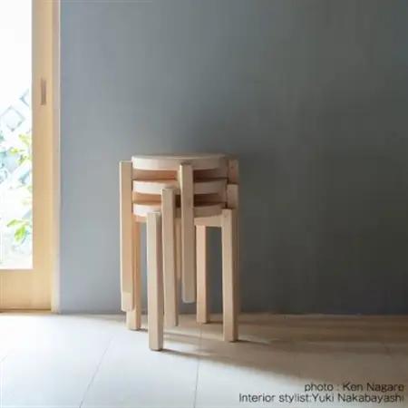 ヒノキのラウンドスツール(ウレタン塗装)　TSUYAMA FURNITURE【1403734】