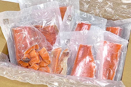 ＜12月22日決済分まで年内配送＞無添加サーモン詰め合わせ B-25026