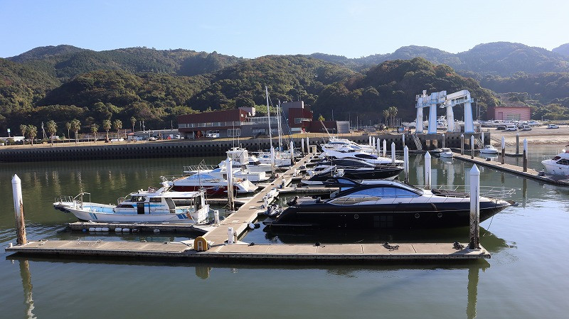 
124-4　【海の駅・宇土マリーナ】ボートレンタル・ライセンス・陸地保管・係留料ご利用割引券 D
